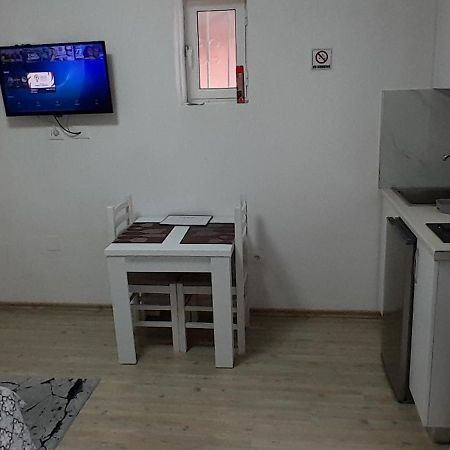 Klent Studio Apartment Pogradec Eksteriør bilde