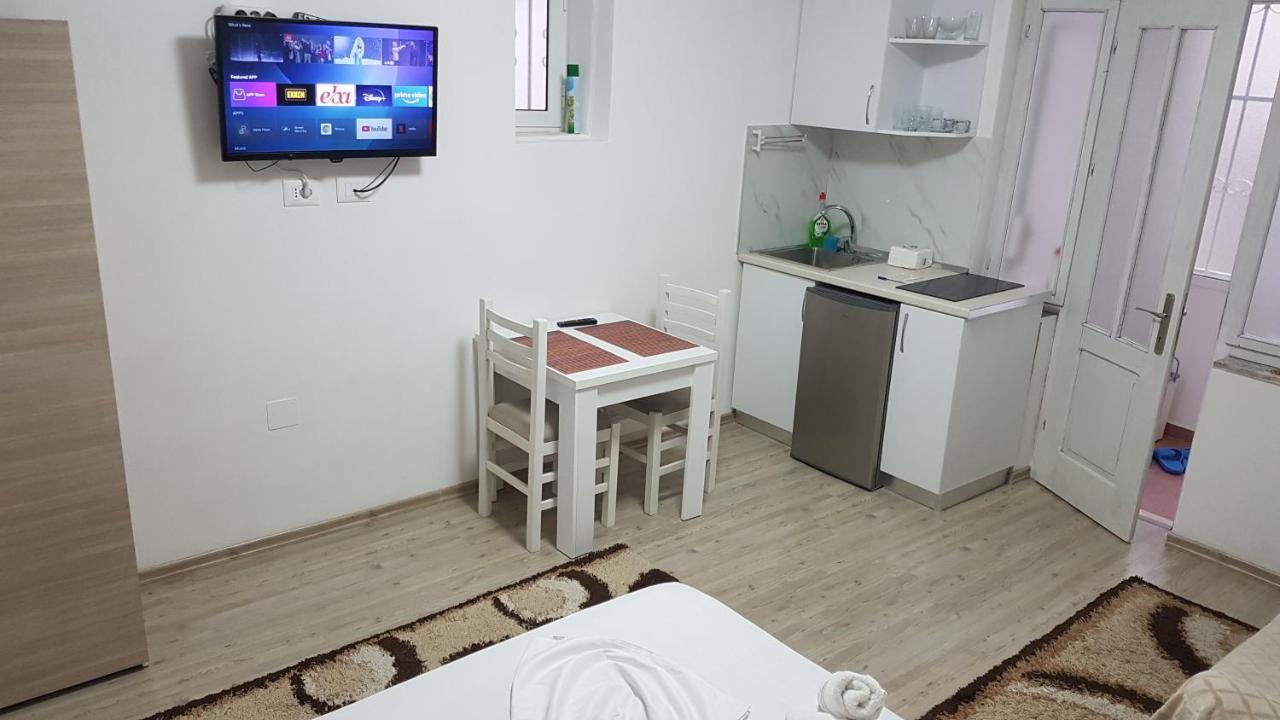 Klent Studio Apartment Pogradec Eksteriør bilde
