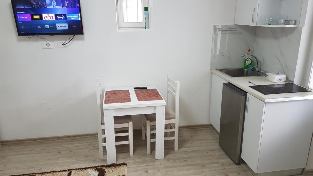 Klent Studio Apartment Pogradec Eksteriør bilde